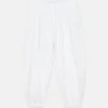 Hose mit tiefem Schritt und elastischem Bund Hose mit tiefem Schritt und elastischem Bund