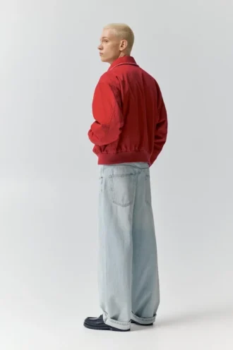 Jacke mit Aufnähern