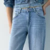 Jeans mit geradem Bein und Strassherzen