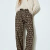 Jeans mit Leopardenmuster und Kordelzug Jeans mit Leopardenmuster und Kordelzug