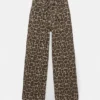 Jeans mit Leopardenmuster und Kordelzug Jeans mit Leopardenmuster und Kordelzug