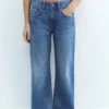 Jeans mit niedriger Leibhöhe und geradem Bein Jeans mit niedriger Leibhöhe und geradem Bein