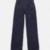 Jeans mit niedriger Leibhöhe und geradem Bein Jeans mit niedriger Leibhöhe und geradem Bein