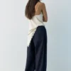 Jeans mit tiefem Schritt Jeans mit tiefem Schritt