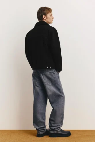 Jeansjacke mit Kunstfellkragen