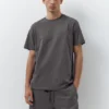 Jogger-Bermudashorts und T-Shirts im Set