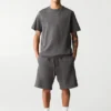 Jogger-Bermudashorts und T-Shirts im Set