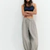 Karierte Hose mit tiefem Schritt