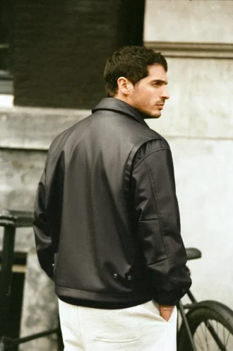 Kunstleder-Jacke mit Knebelverschlüssen