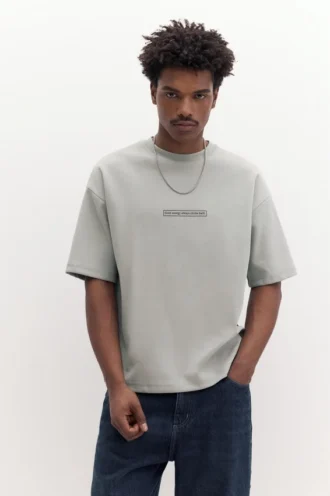 Kurzarm-Sweatshirt mit Slogan