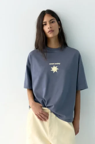 Kurzarm-T-Shirt mit Grafik