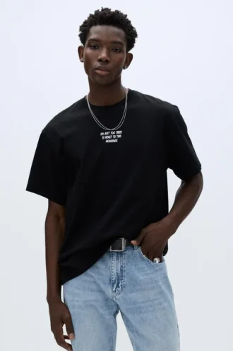 Kurzarm-T-Shirt mit Slogan