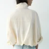 Kurze Jacke in Nylon-Optik