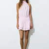 Kurzes gestreiftes Neckholder-Kleid