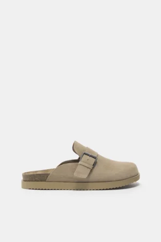 Leder-Clogs mit Schnalle