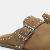 Lederclogs mit Nieten Lederclogs mit Nieten