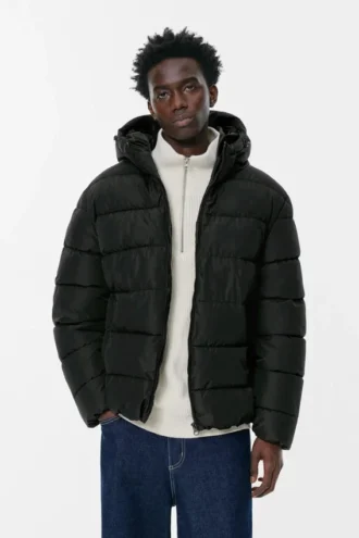 Leichte Daunenjacke mit Kapuze