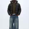 Leichte Daunenjacke mit Kapuze Leichte Daunenjacke mit Kapuze