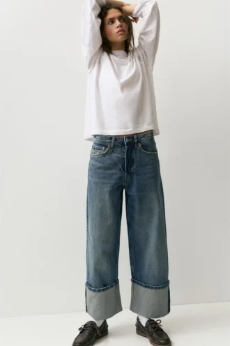 Lockere Straight-Leg-Jeans mit Umschlag