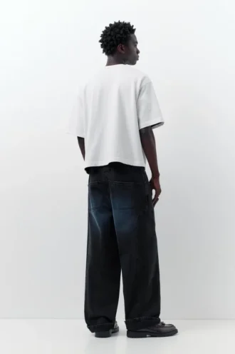 Lässige Baggy-Jeans mit Sprüheffekt