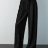 Maßgeschneiderte Hose mit Abnähern Maßgeschneiderte Hose mit Abnähern