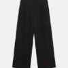 Maßgeschneiderte Hose mit Abnähern Maßgeschneiderte Hose mit Abnähern