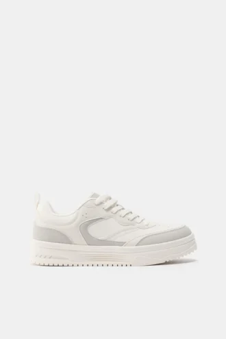 mehrteilige stwd sneaker 1 330x495 - Mehrteilige STWD-Sneaker