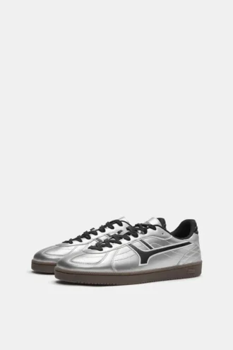 Metallic-Retro-Sneaker