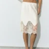 Midi-Röcke im Lingerie-Stil