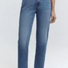 Mom-Jeans mit hoher Taille