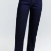 Mom-Jeans mit hoher Taille