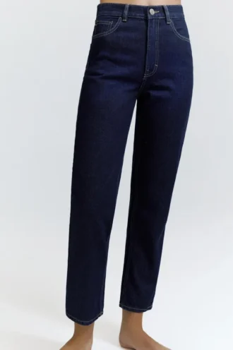 Mom-Jeans mit hoher Taille