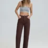 Mom-Jeans mit hoher Taille