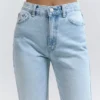 Mom-Jeans mit hoher Taille