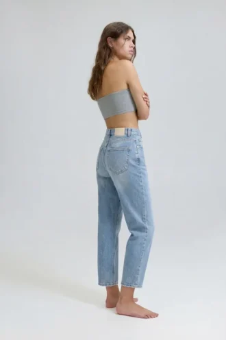 Mom-Jeans mit hoher Taille