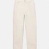 Mom-Jeans mit hoher Taille