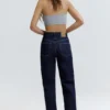 Mom-Jeans mit hoher Taille