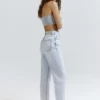 Mom-Jeans mit hoher Taille