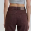 Mom-Jeans mit hoher Taille