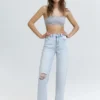 Mom-Jeans mit Rissen