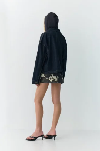 Overshirt aus Denim in Boxy-Passform Overshirt aus Denim in Boxy-Passform