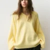 Oversize-Pullover mit asymmetrischem Saum Oversize-Pullover mit asymmetrischem Saum