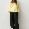 Oversize-Pullover mit asymmetrischem Saum Oversize-Pullover mit asymmetrischem Saum