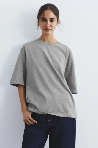 Oversize-T-Shirt mit kurzen Ärmeln