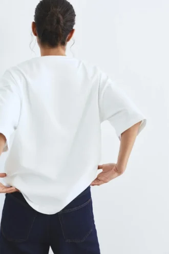Oversize-T-Shirt mit kurzen Ärmeln Oversize-T-Shirt mit kurzen Ärmeln