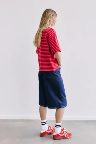 Oversize-T-Shirt mit kurzen Ärmeln Oversize-T-Shirt mit kurzen Ärmeln