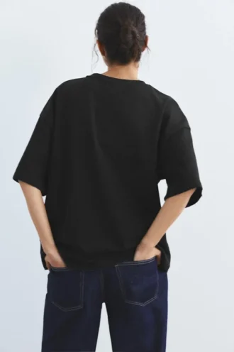 Oversize-T-Shirt mit kurzen Ärmeln Oversize-T-Shirt mit kurzen Ärmeln