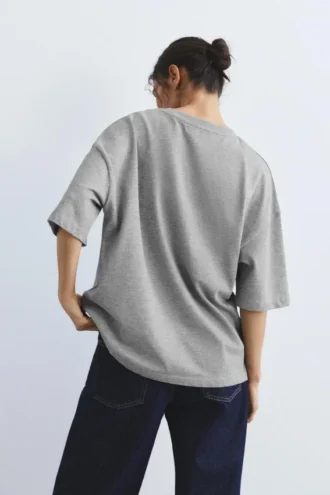 Oversize-T-Shirt mit kurzen Ärmeln