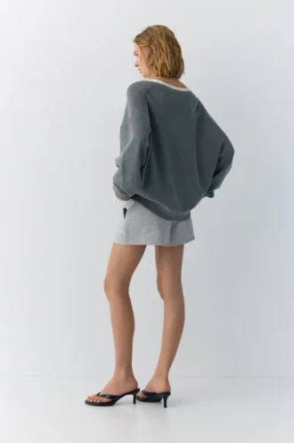 Pullover mit V-Ausschnitt