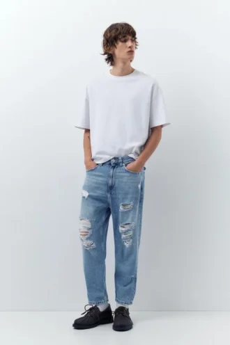 relaxed fit jeans mit rissen 1 330x496 - Relaxed-Fit-Jeans mit Rissen